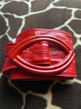Vintage 80’s Vibrant Red Leather Belt